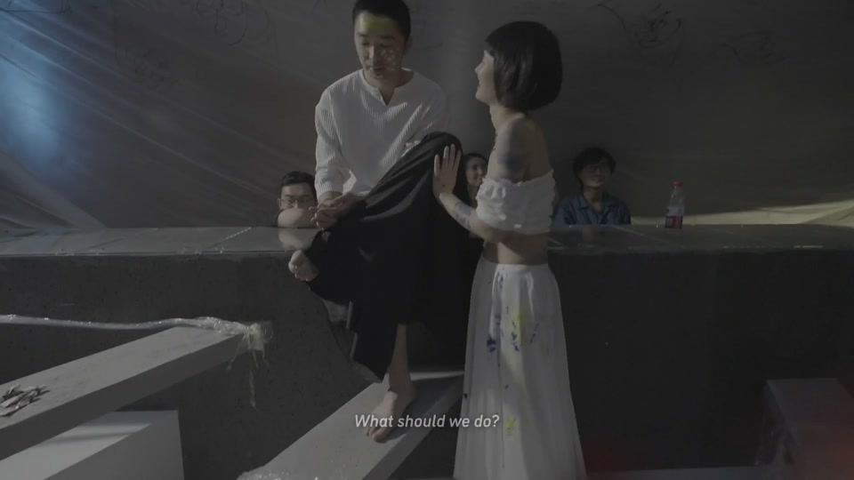 2:03:24 定格，黄蒙：“他会提前去月球”